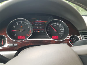 Audi a8 kilometar sat
