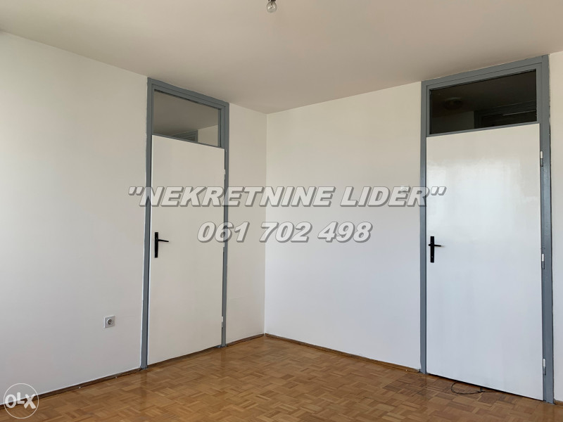 Manji trosoban stan 57m2, Slatina
