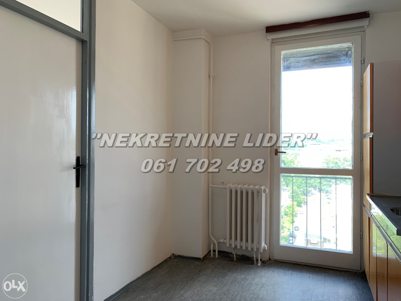 Manji trosoban stan 57m2, Slatina