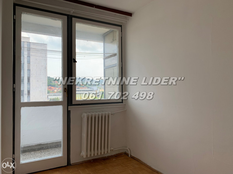 Manji trosoban stan 57m2, Slatina