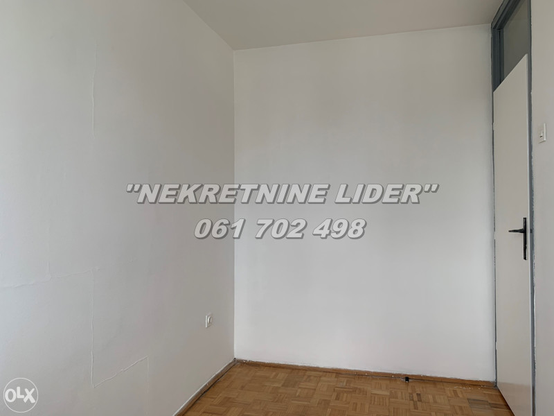 Manji trosoban stan 57m2, Slatina