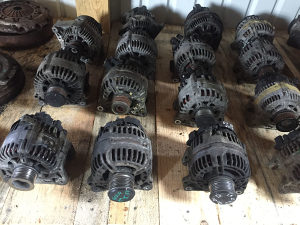 Alternator alternatori