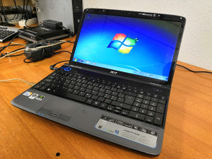 Acer laptop 4gb ram 1gb grafika