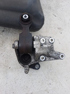 Nosac motora Citroen C5 2.0hdi 2008-2013god