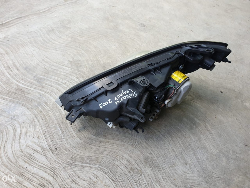 Desni far Subaru Legacy Outback BL/BP 2005-2009 god / K