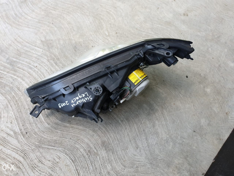 Desni far Subaru Legacy Outback BL/BP 2005-2009 god / K