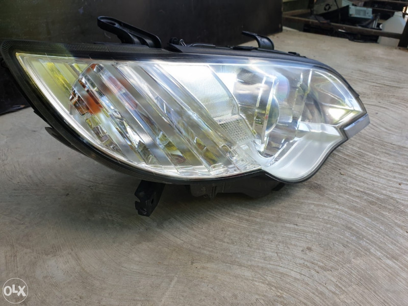 Desni far Subaru Legacy Outback BL/BP 2005-2009 god / K