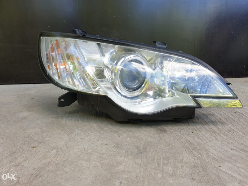 Desni far Subaru Legacy Outback BL/BP 2005-2009 god / K