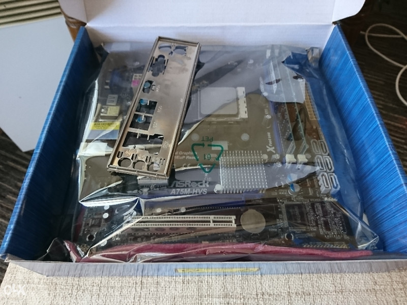 Asrock A75M-HVS FM1 MB, AMD X641 CPU, 8GB DDR3