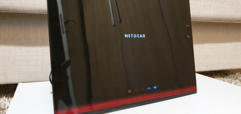 NETGEAR D6300B AdslDualBandWiFiAC1600GigaBitModemRouter
