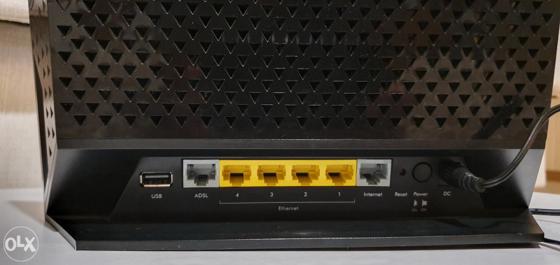 NETGEAR D6300B AdslDualBandWiFiAC1600GigaBitModemRouter