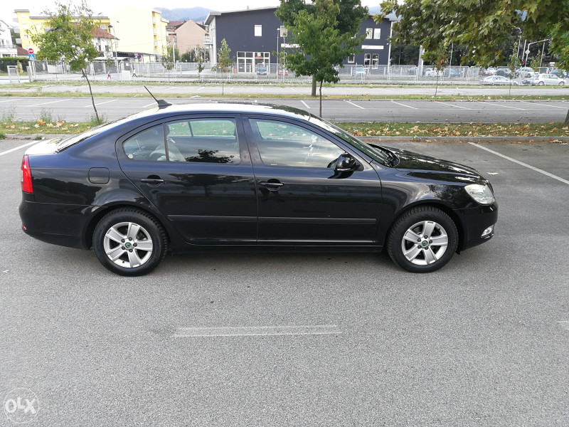 Skoda Octavia 1.6TDI Greenline II BLACK