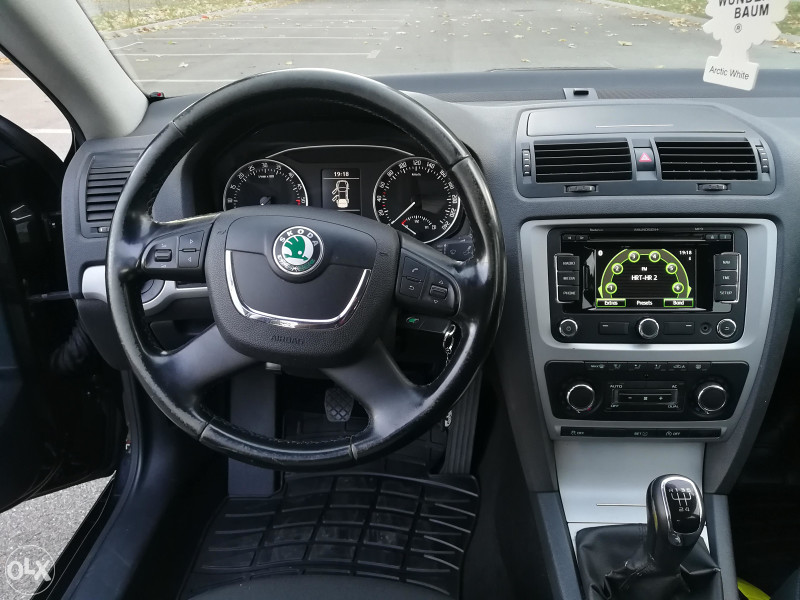 Skoda Octavia 1.6TDI Greenline II BLACK