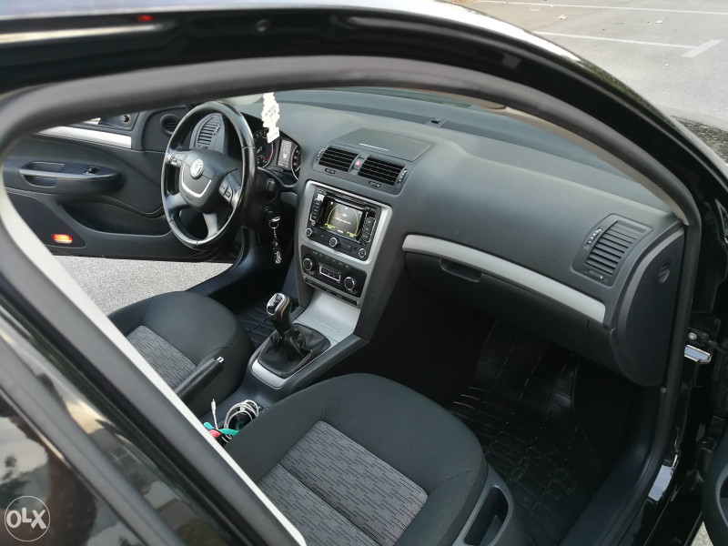 Skoda Octavia 1.6TDI Greenline II BLACK