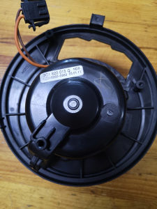 Motorić ventilator kabine VW Pasat VII