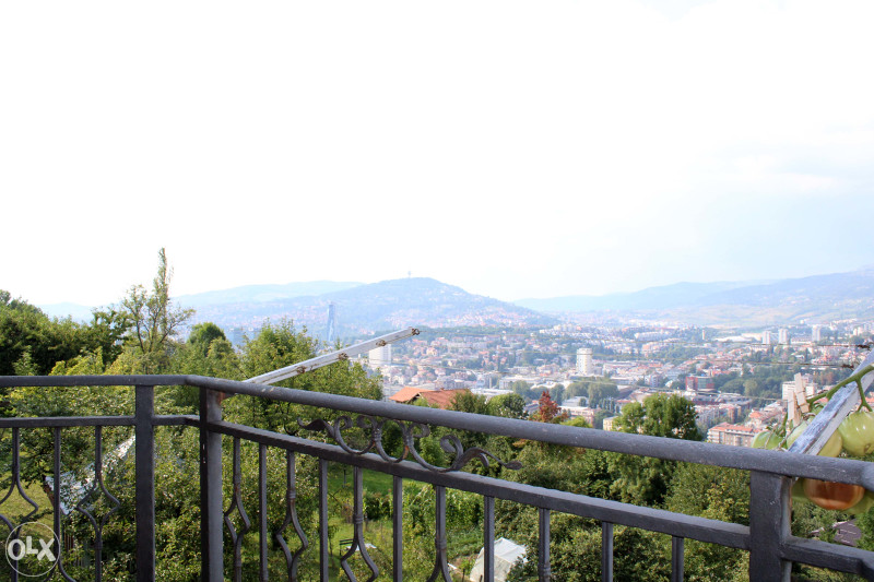 Kuća sa prostranim dvorištem - Centar - Cicin han