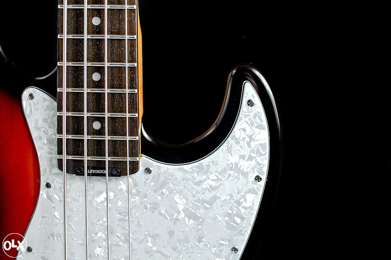 Levinson Blade B1 Tetra Standard jazz bas gitara