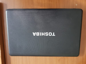 Laptop Toshiba i5 2410M 2.3 GHz 8 RAM
