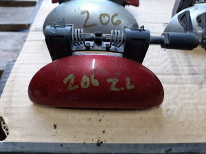 Kvake vrata Peugeot 206 potezaljke vrata 206