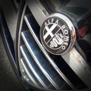 Alfa Romeo Crni Znak Gepek Hauba 147 156 166 159 tuning