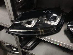 GOLF 7 XENON LED LIJEVI FAR