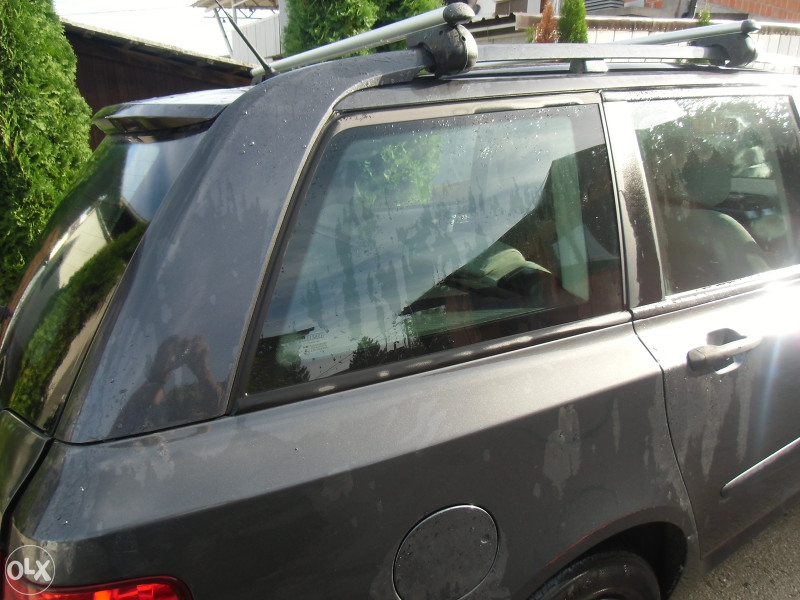 zadnje desno bocno staklo leptir fiat stilo karavan