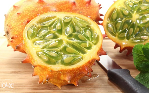 Kivano kiwano voće za jelo, zdravo, organsko kg