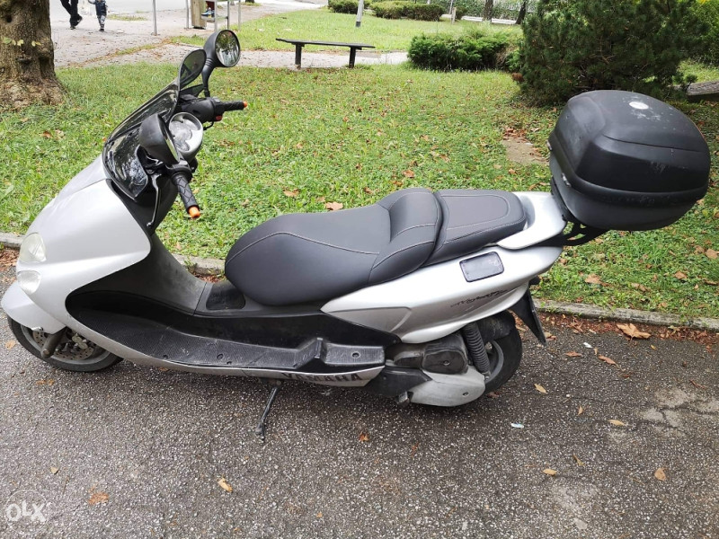 Skuter Yamaha Majesty 180 Motocikli