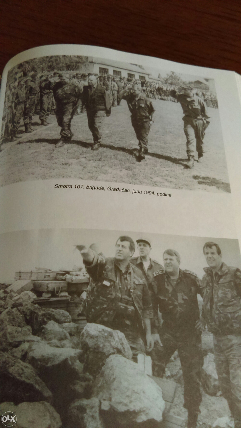 Knjiga ARBiH Cast je braniti Bosnu Rasim Delic