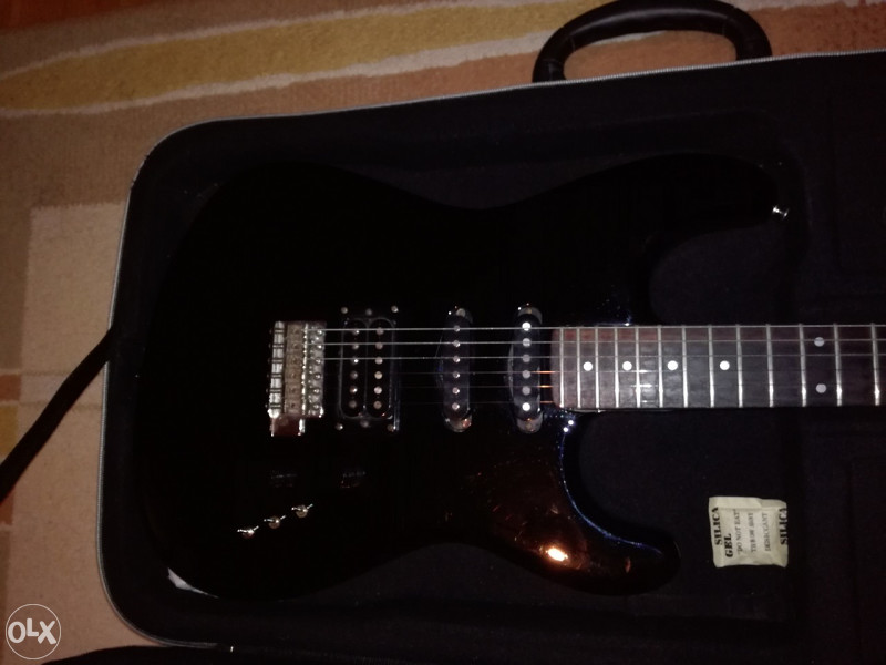 Fender Squier Royal Stratocaster, Japan E Series GITARA