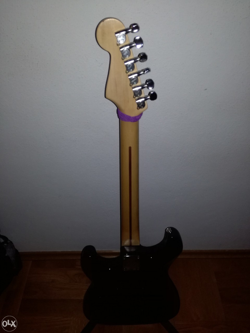 Fender Squier Royal Stratocaster, Japan E Series GITARA