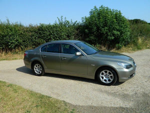 2004 BMW 525