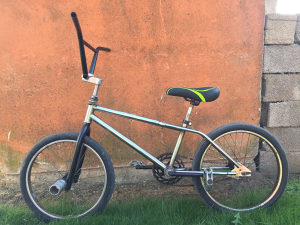 Biciklo BMX