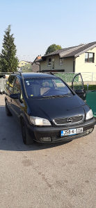 Opel Zafira 2.2