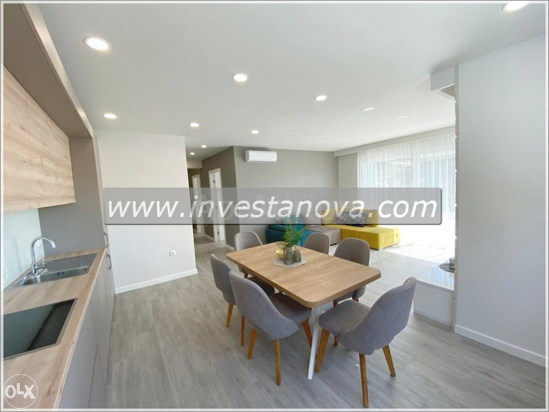 Dvosoban stan u centru 67,58m2 i velikom terasom 107m2