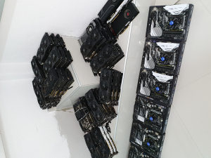 Miner kopač bitcoin rig