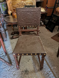 Antikviteti-stolica