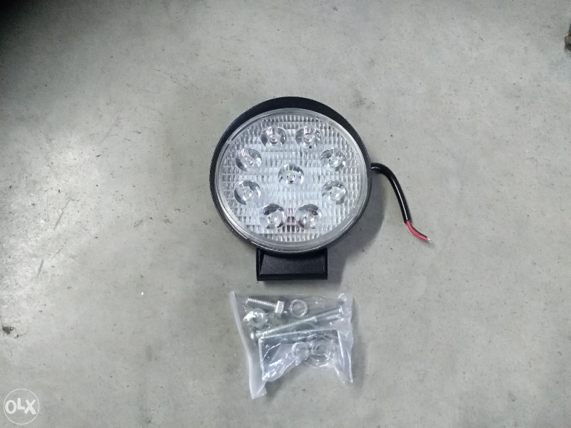Led farovi 12-24v, univerzalni za sva vozila I kamione