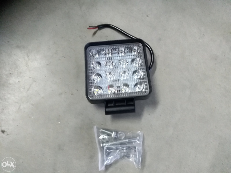 Led farovi 12-24v, univerzalni za sva vozila I kamione