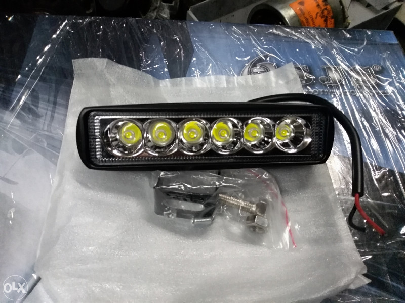 Led farovi 12-24v, univerzalni za sva vozila I kamione
