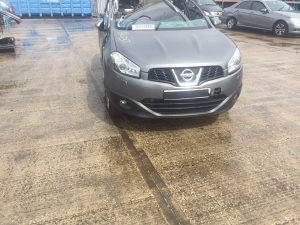 Nissan Qashqai  2.0  2013 DIJELOVI