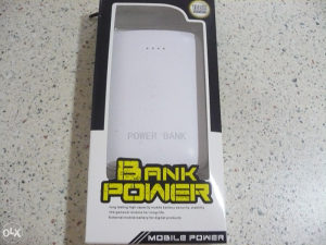 Power bank 20000 externa baterija led lampa mini bijeli