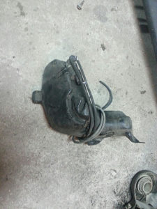 Boca od brisaca peugeot pezo 307
