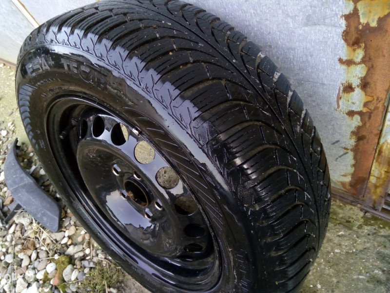 Čelične felge 15 i zimske gume vw golf 5, 5plus, pasat