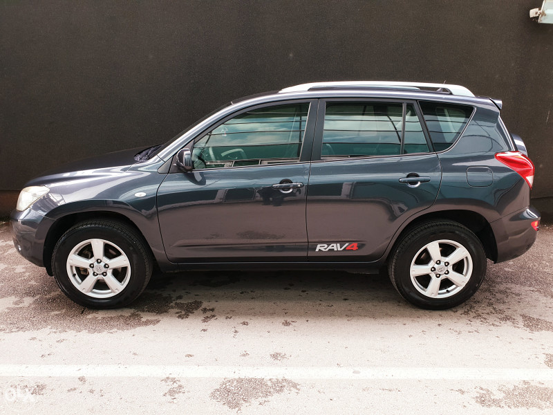 TOYOTA RAV4 RAV 4 dizel 2.2 100 kW mod 2007 4x4 Toyota automobili
