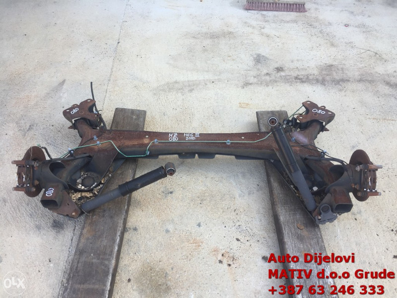 Most zadnji Renault Megane 3 2009-2014 MZ080