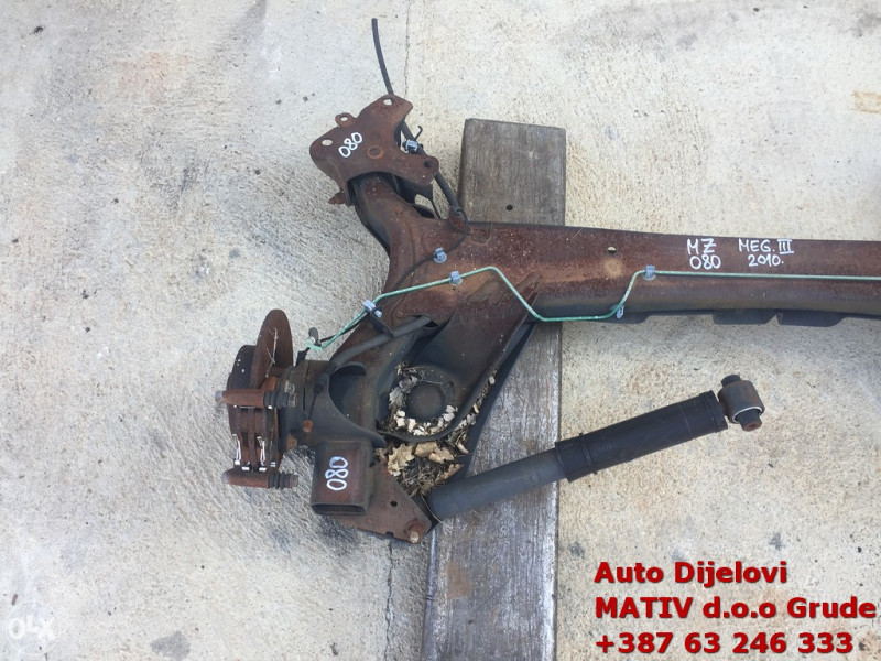 Most zadnji Renault Megane 3 2009-2014 MZ080