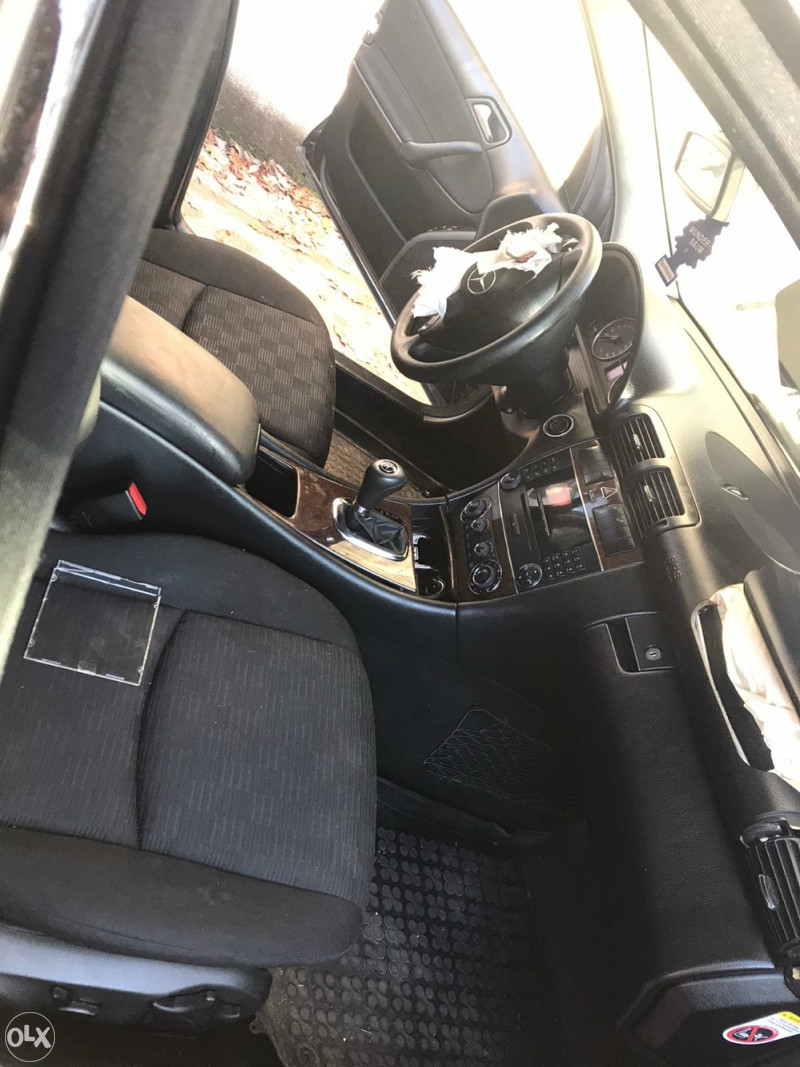 Mercedes C klasa 220 w203 havarisan udaren dijelovi