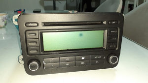 Auto radio rcd 300 orginalni vw