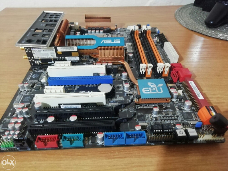 ASUS P5Q3 DELUXE WIFI / DDR3 / LGA 775